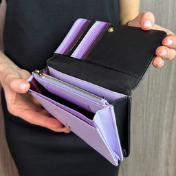 Итальянский женский кожаный кошелек DuDu серии Canarie | черно-лавандовый - Dudubags фото 9