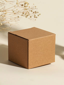 Свеча в вулканическом подсвечнике "Чаша" деревянный фитиль, сиреневая 9,3х9,3х5,5 см