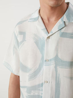 Regular Fit K?sa Kollu Desenli Erkek G?mlek