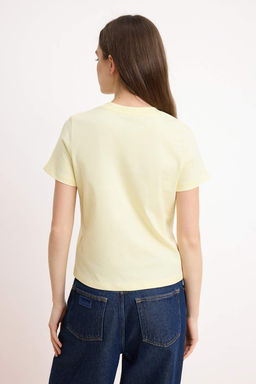Sar? Regular/Normal Kal?p K?sa Kollu Nak?sl? Tok %100 Pamuk Orme T-shirt TWOSS26TS00232 - Trendyolmilla фото 4