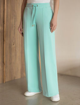 Прямые трикотажные брюки на резинке из футера двухнитки эластичные