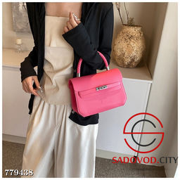 Женская маленькая кожаная сумка