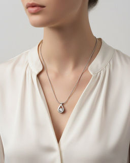 Колье из стали