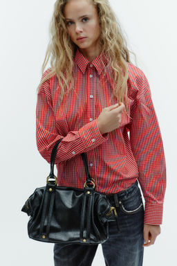 SHOULDER BAG WITH METAL DETAILS