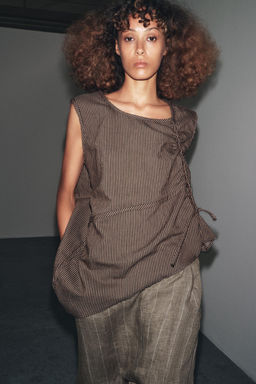 STRIPED ASYMMETRIC TOP - Zara фото 2