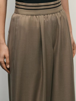 Широкие брюки с контрастными деталями на поясе / Zarina  фото 6