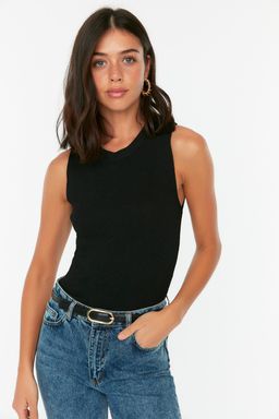 Siyah Bisiklet Yaka Crop Bluz TWOSS21BZ0098