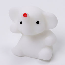 Цена за 12 шт. Антистресс сквиш мялка с сюрпризом «Сердце» в яйце, в шоубоксе