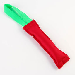 Игрушка-кусалка с 1 ручкой, красная, 20 х 5 см - Пушистое счастье фото 2