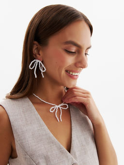 Набор 2 предмета: серьги, колье Жемчуг бантик, белый в серебре, 35 см