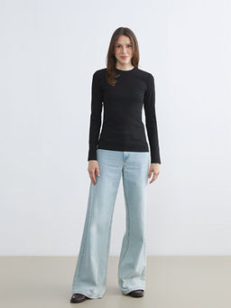 Dik Yaka Dokulu Kad?n Body