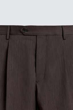 PANTAL?N REGULAR FIT TRAJE ESPIGA / Marr?n