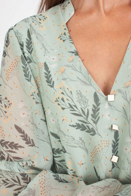 5-3024/774-5065-2 Платье принт Полевые цветы на зеленом фоне - Serginnetti фото 4