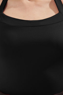 Siyah Kare Yaka Slim Boyundan Gecmeli Esnek Orme Body TWOSS25BD00019