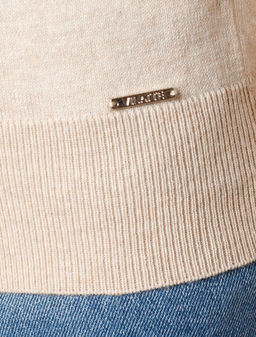 D34.197 Свитер женский бежевый меланж