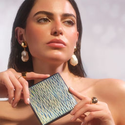 Лимитка ARTDECO Трехцветная бронзирующая пудра, Diamond All Seasons Bronzing Powder, 13,5г