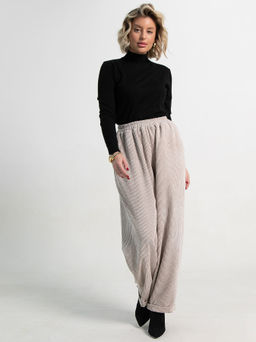 Брюки Городской ритм (молочные) Б15262-9М