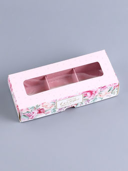 Коробка с обечайкой для 3 конфет, с окном «Презент», 13×5×3.3 см