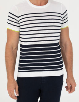 Beyaz Slim Fit Bisiklet Yaka Triko T-Shirt