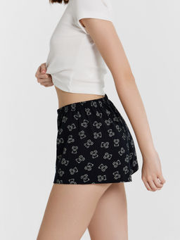 КОМПЛЕКТ ЖЕНСКИЙ (ДЖЕМПЕР, ШОРТЫ)