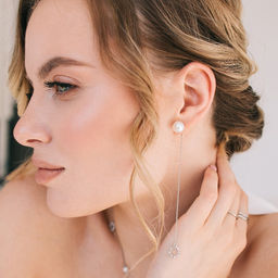 Серьги с жемчугом «Цепочки» кольцо и бусина, цвет белый в серебре, шар №10