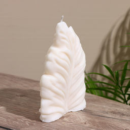 Свеча фигурная формовая «Лист», 10×3×15 см, парафин, МИКС