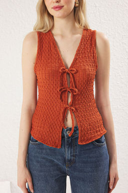 Ekru Dokulu Fitted/Vucuda Oturan Baglama Detayl? Esnek Orme Bluz TWOSS25BZ00123 - Trendyolmilla фото 9