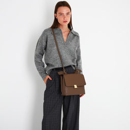 Сумка-мессенджер на молнии, цвет коричневый - Simaland фото 2