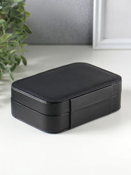 Шкатулка кожзам для украшений "Матовая гладь" чёрная 16,5х11,5х5,5 см
