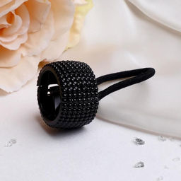 Цена за 2 шт. Резинка для волос «Модная штучка», точки, чёрные