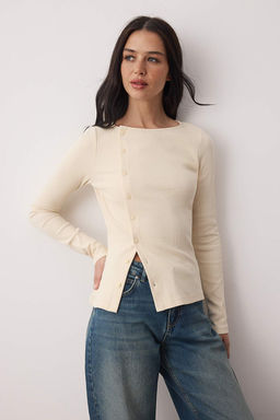 Tas Dugmeli Bisiklet Yaka Vucuda Oturan Fitilli Esnek Orme Bluz TWOAW26BZ00104