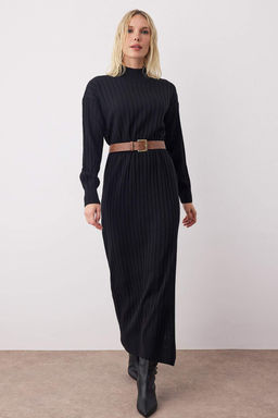 Siyah Duz Midi Y?rtmac Detayl? Kemerli Triko Uzun Elbise TWOAW26EL00098 - Trendyolmilla фото 2