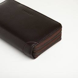 Портмоне-клатч мужской на молнии TEXTURA, два отделения, с ручкой, коричневое