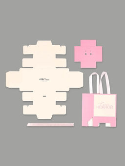 Цена за 5 шт. Коробка-пакет под бижутерию Самой нежной, 7.5?7.5?3.5 см