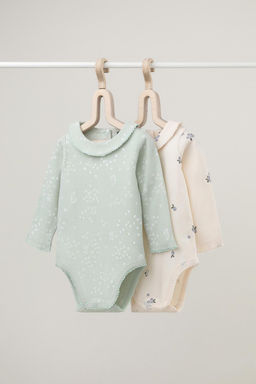 К 6539-2уп/зайчата на полянке,голубика и цветы набор полукомбинезон (боди) яс