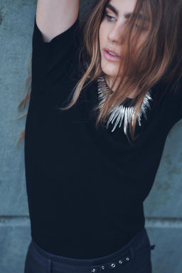 BASIC PLAIN KNIT TOP WITH SHORT SLEEVES - Zara фото 5