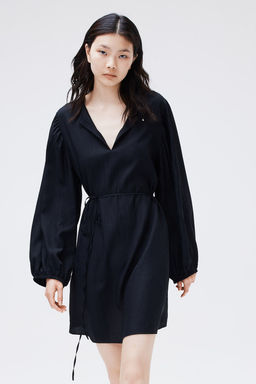 Vestido con cinturon de anudar