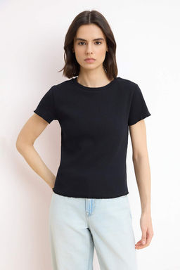 Wardrobe Essentials-Siyah-Ekru 2li Paket Fitted/Vucuda Oturan Esnek Orme T-Shirt TWOSS26TS00154