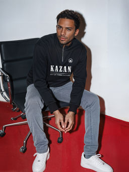 Толстовка мужская с зип-воротником "Kazan" черный