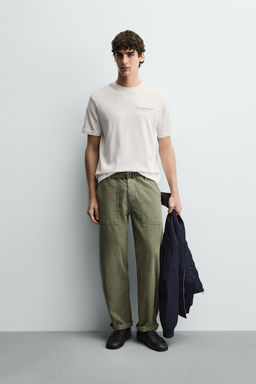 CAMISETA ESTAMPADO CONTRASTE / Beige claro