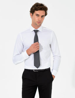 Белая базовая рубашка приталенного кроя с длинным рукавом - Cacharel фото 9