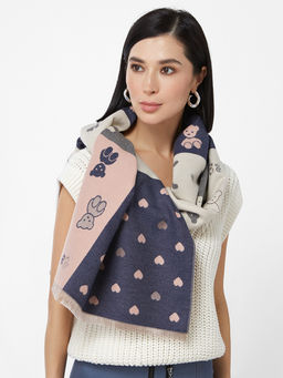 в составе ШЕРСТЬ и КАШЕМИР Большой, мягкий, теплый двусторонний палантин с принтом. - Tantino фото 9