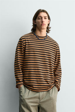 CAMISETA JACQUARD RAYAS / Marr?n