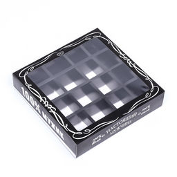 Коробка для 16 конфет, «Настоящий мужчина» 17.7×17.7×3.8 см