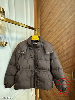 Куртка женская весенняя