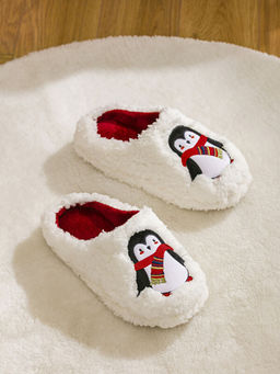 Penguen Nak??l? Kad?n Ev Terli?i