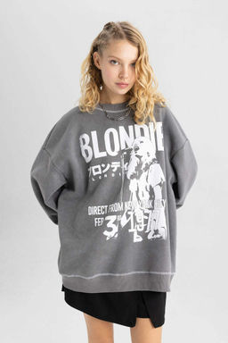 Плотный потертый свитшот с круглым вырезом Cool Blondie Oversize с эффектом потертостей