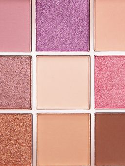 Нежно-нюдовая палетка теней из 9 светлых и нейтральных оттенков - Beautiful Lights