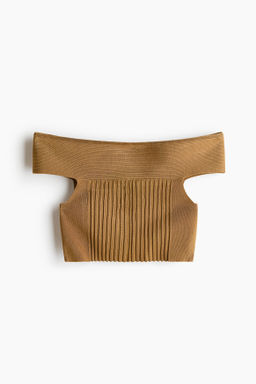 Crop top off-the-shoulder