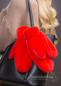 Варежки норка алые